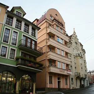 Helena Apartment