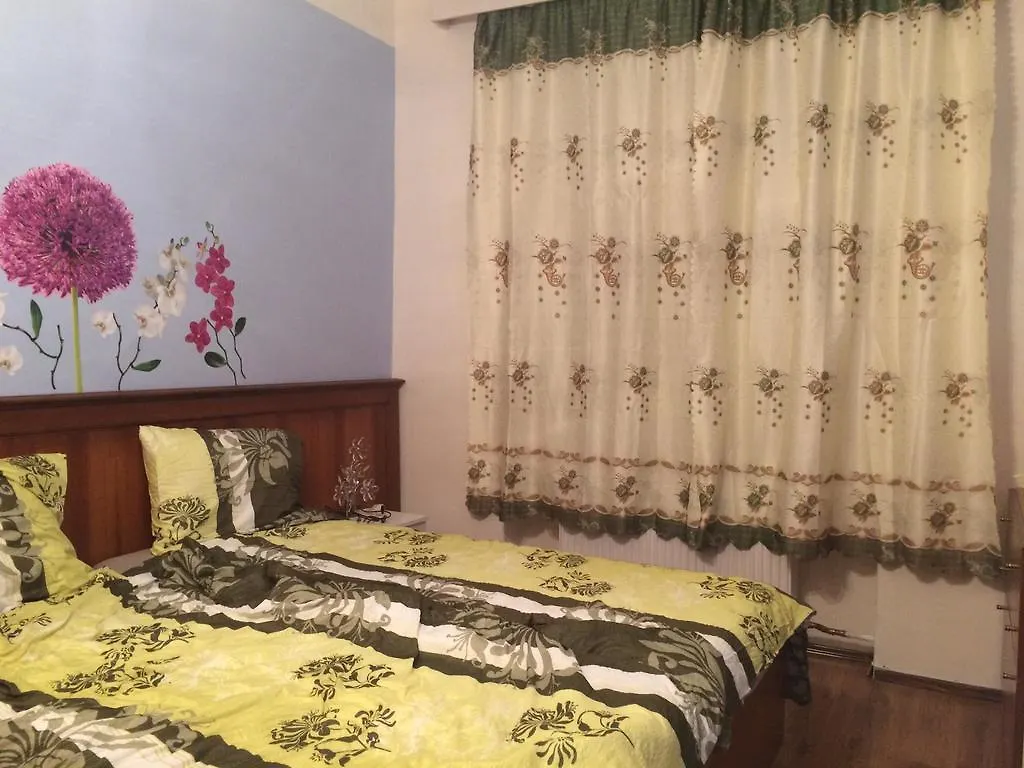 Ferienwohnung Blue Rose Apartman Karlsbad