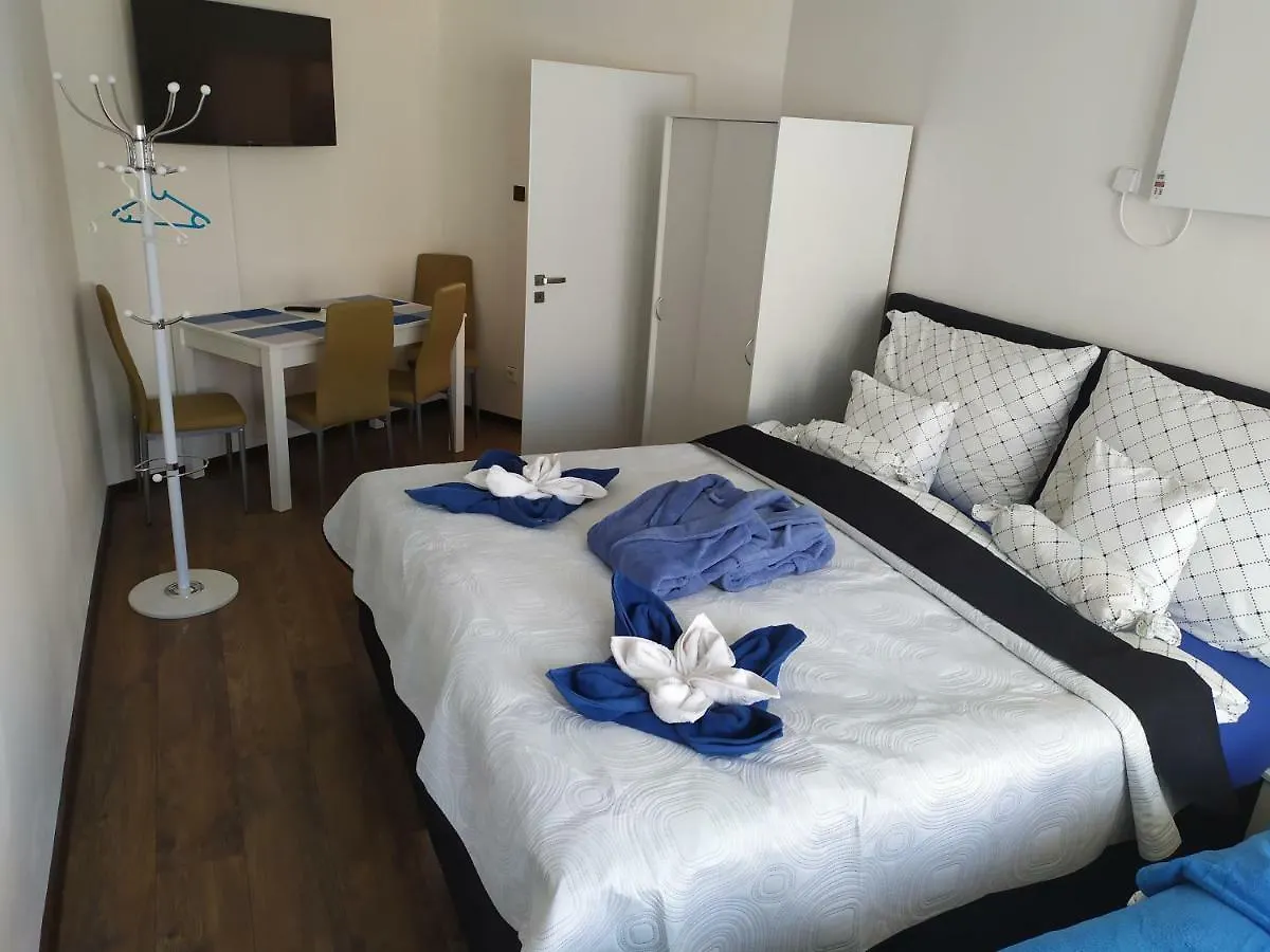 Bluestars Family Apartment Karlovy Vary 0*,