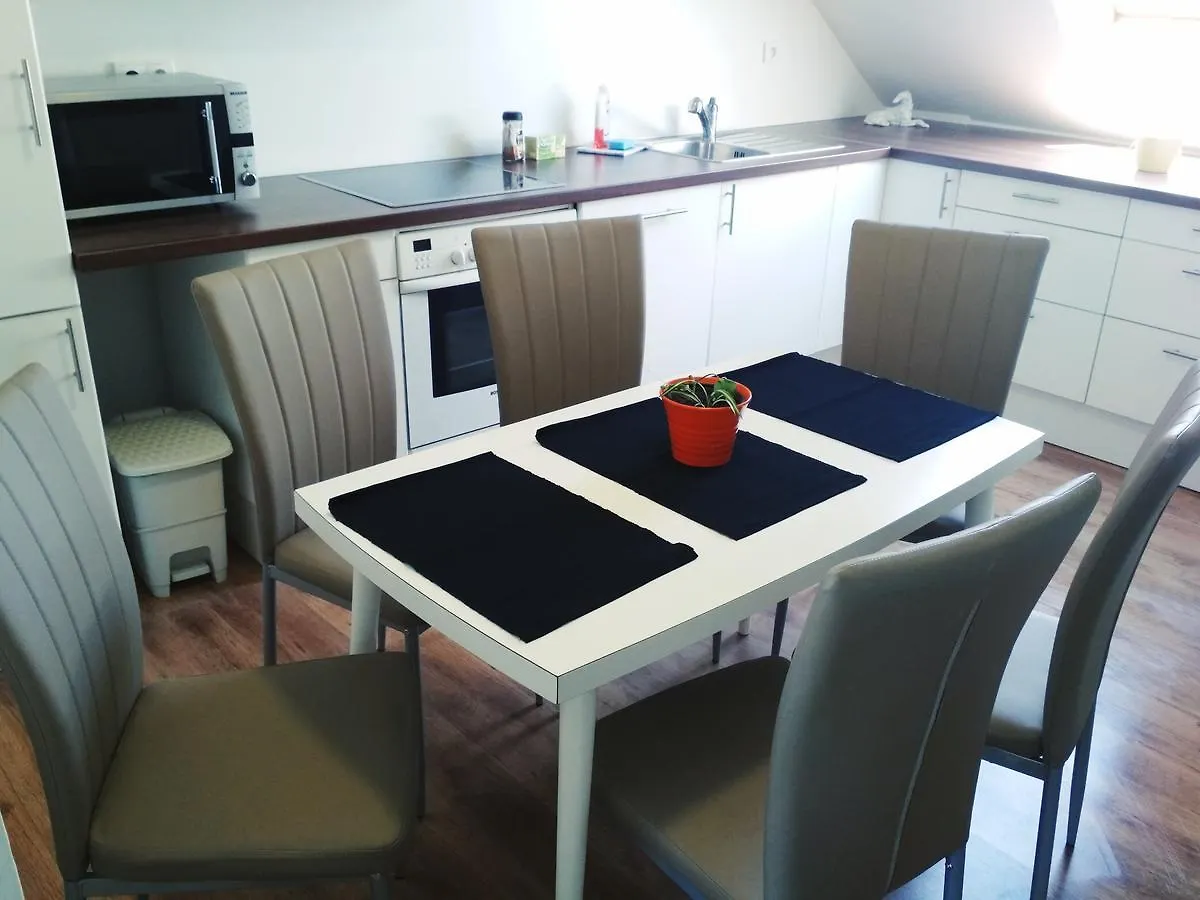 Апартаменты Bluestars Home Карловы Вары