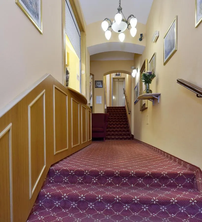 Hotel Boston Karlovy Vary 3*,  Csehország