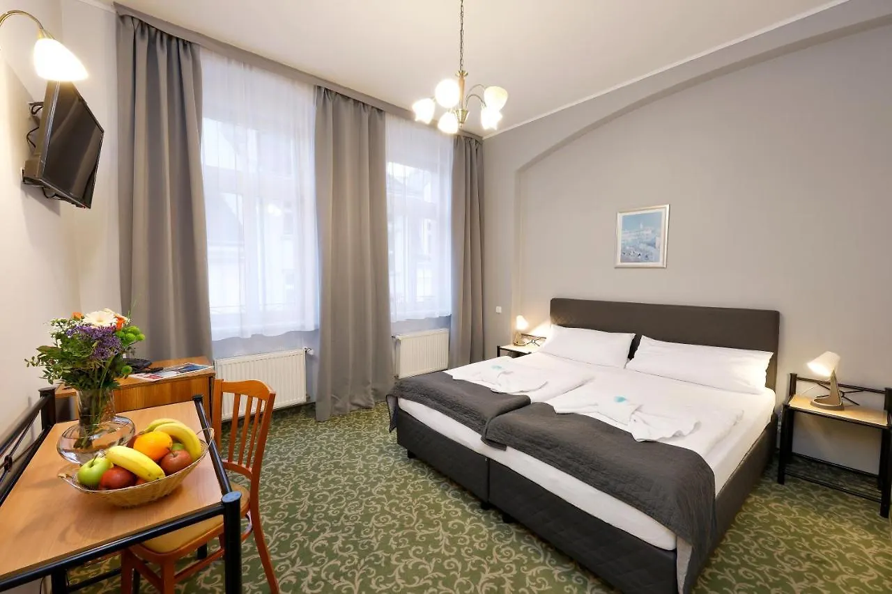 Hotel Boston Karlovy Vary 3*,  Csehország