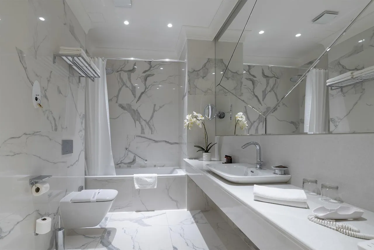 Boutique Hotel Corso Karlovy Vary 4*,