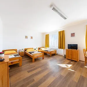 Beneš 2*, Prag Tschechische Republik