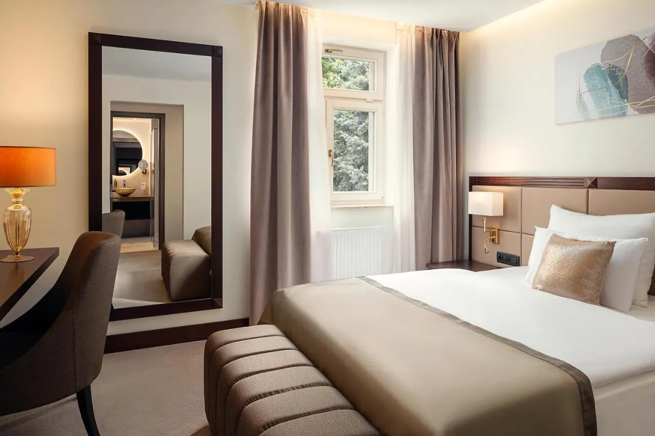Boutique Hotel Saxonia Karlowe Wary