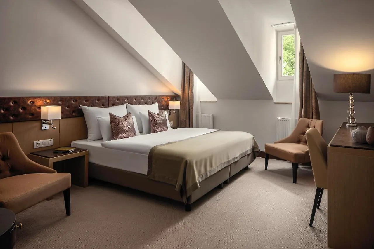 Boutique Hotel Saxonia Karlowe Wary