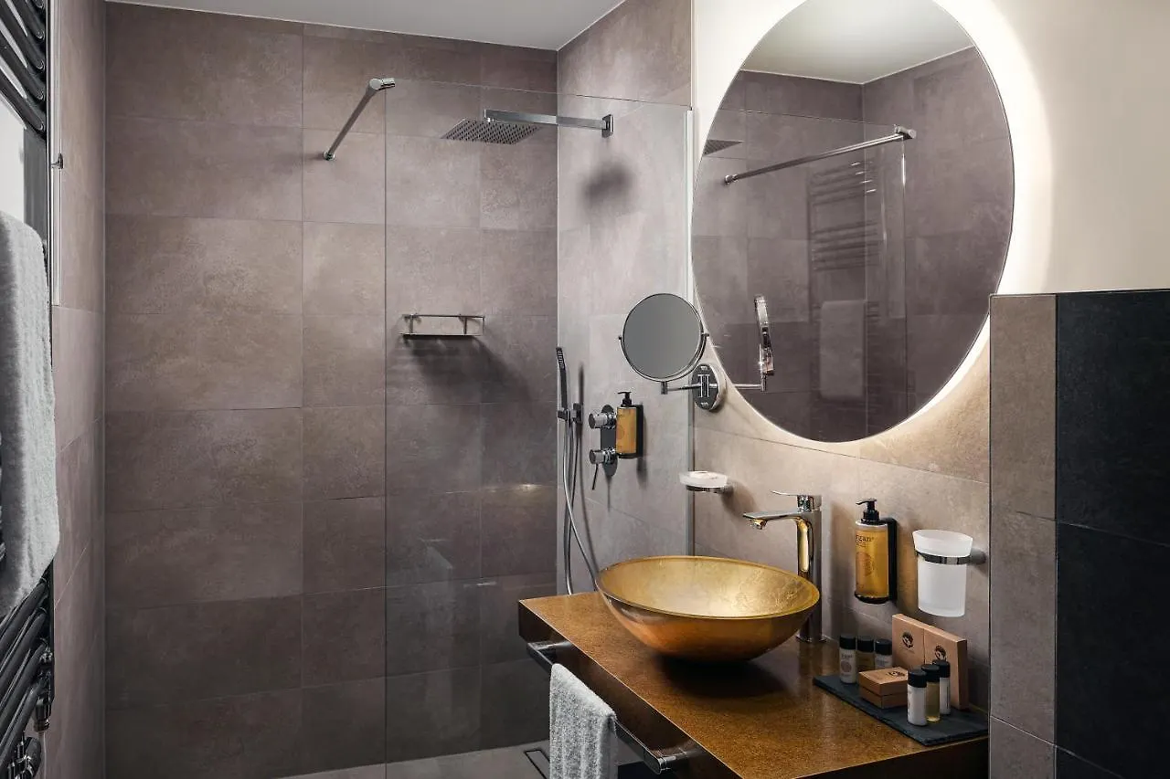 Boutique Hotel Saxonia Karlowe Wary 4*,  Czechy