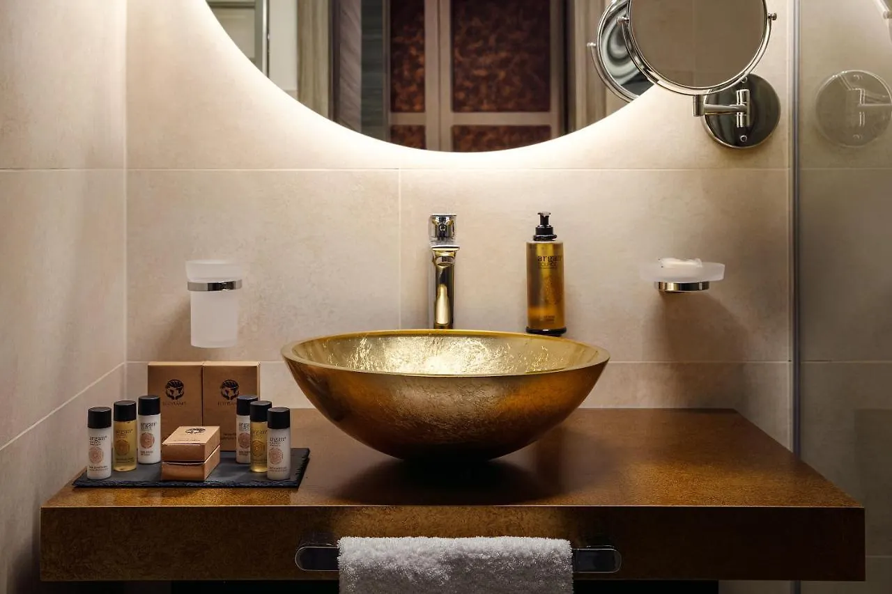 Boutique Hotel Saxonia Karlowe Wary Czechy