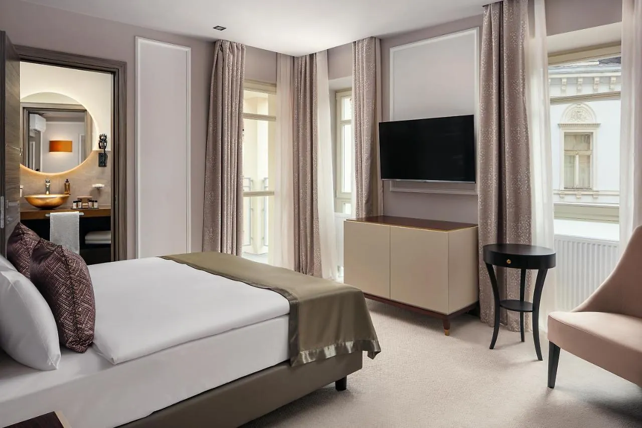 Boutique Hotel Saxonia Karlowe Wary