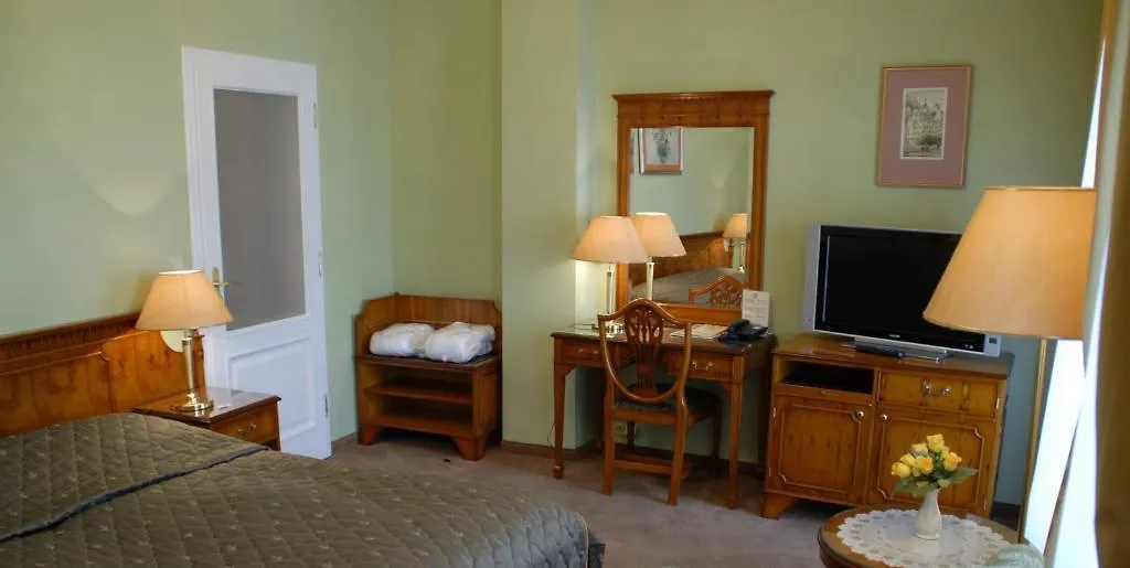 Hotel Bristol Georgy House Karlowe Wary