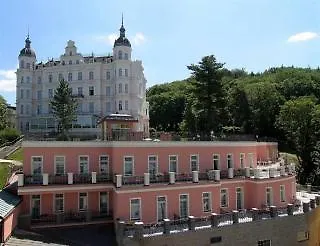 ****  Hotel Bristol Карловы Вары Чехия