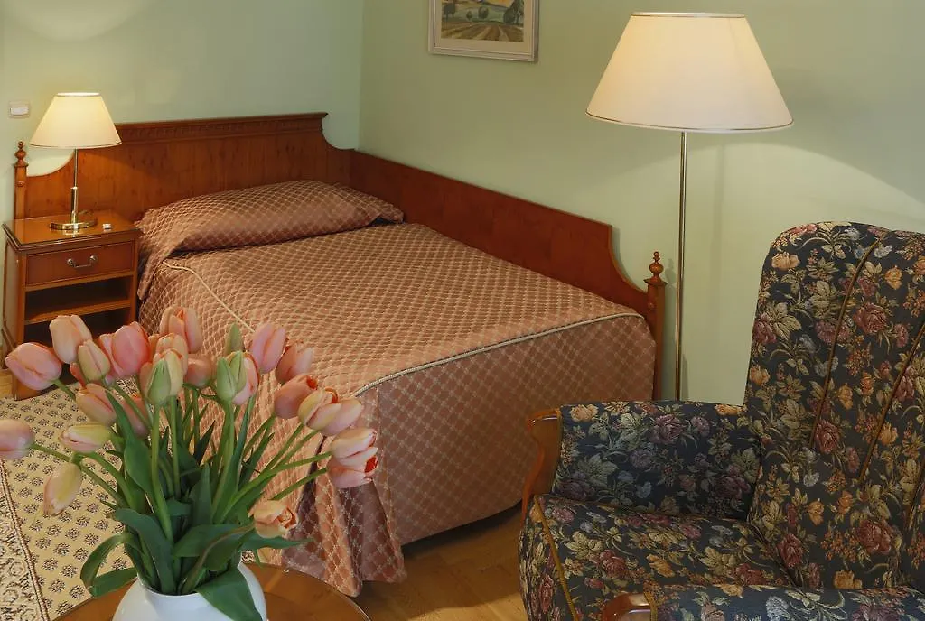 Hotel Bristol Карловы Вары