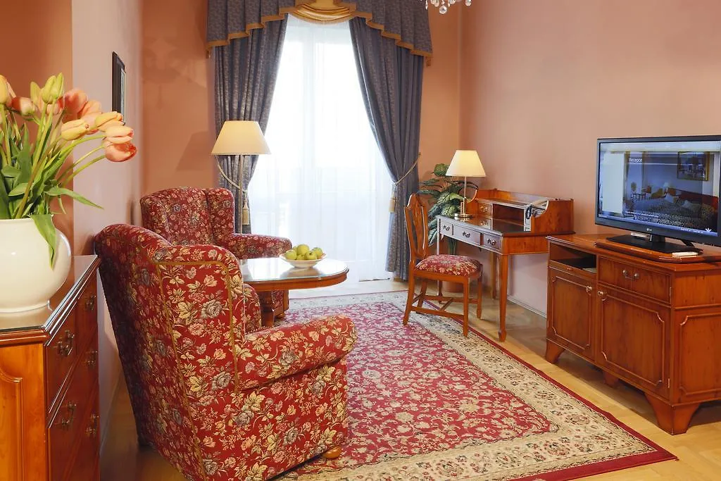 ****  Hotel Bristol Карловы Вары Чехия