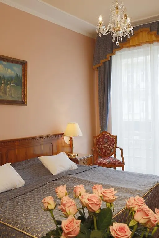 Hotel Bristol Карловы Вары 4*,  Чехия