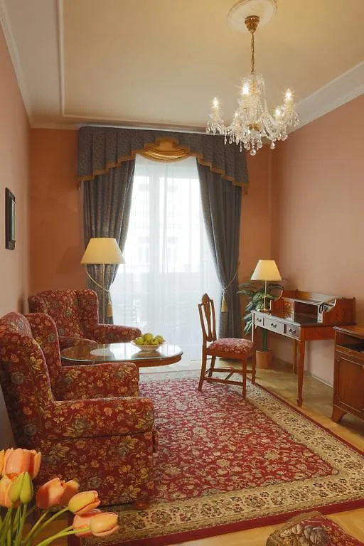 Hotel Bristol Карловы Вары