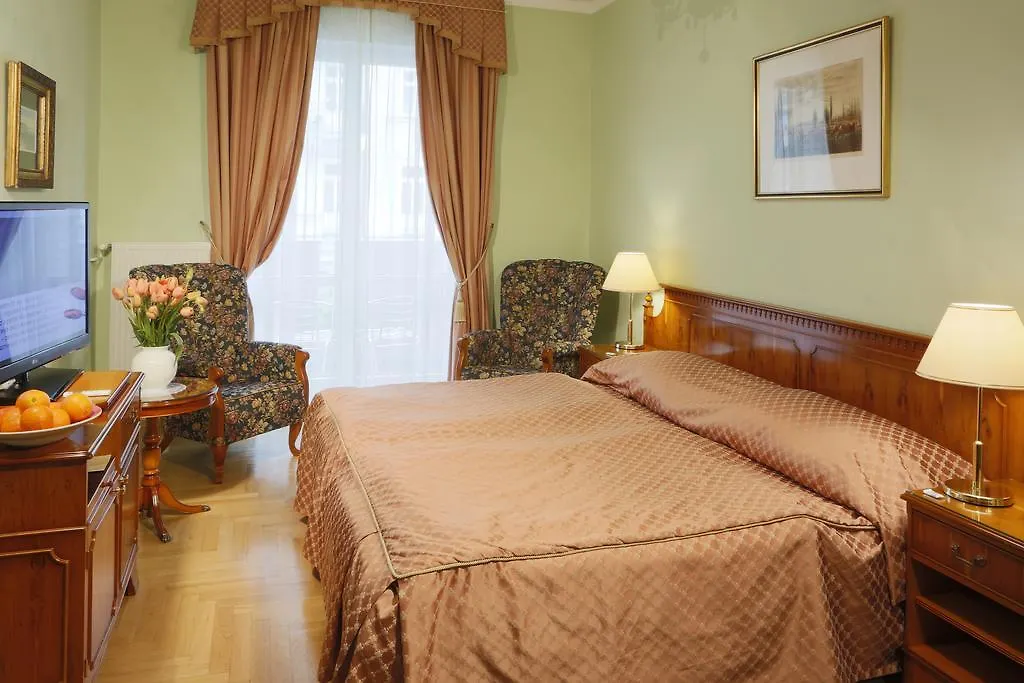 Hotel Bristol Карловы Вары