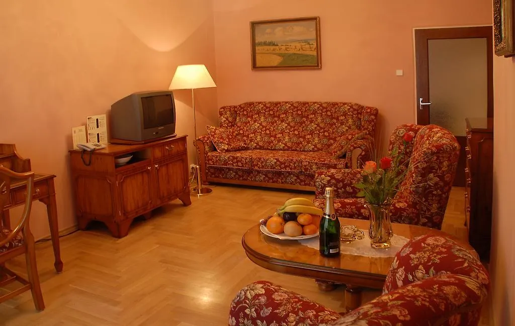 Hotel Bristol Карловы Вары