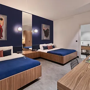 ***** Kapselhotel Kepler Club Sabiha Goekcen Airport - International Transit Area Türkei