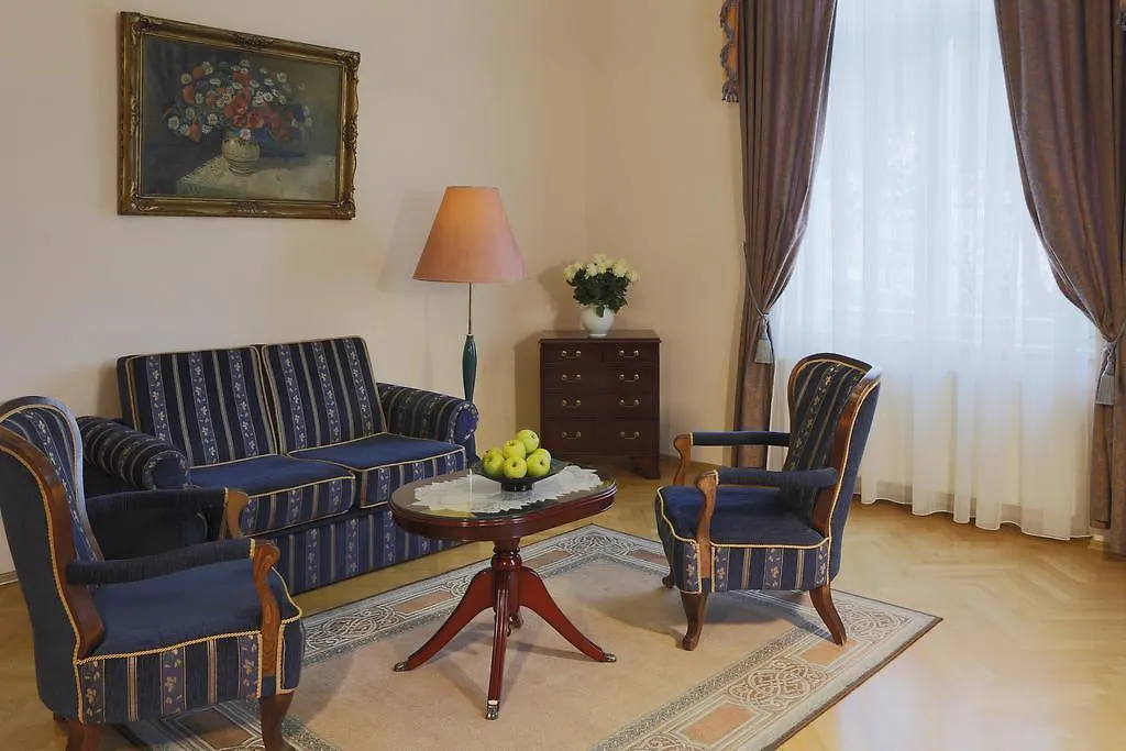 Hotel Bristol Vila Tereza Karlsbad 4*,