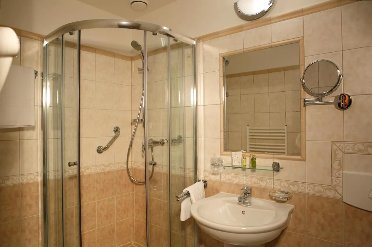 Hotel Bristol Vila Tereza Karlsbad 4*,  Tschechische Republik