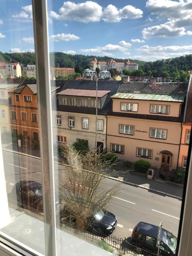 Byt S Krasnou Vyhlidkou Na Hotel Imperial Karlowe Wary