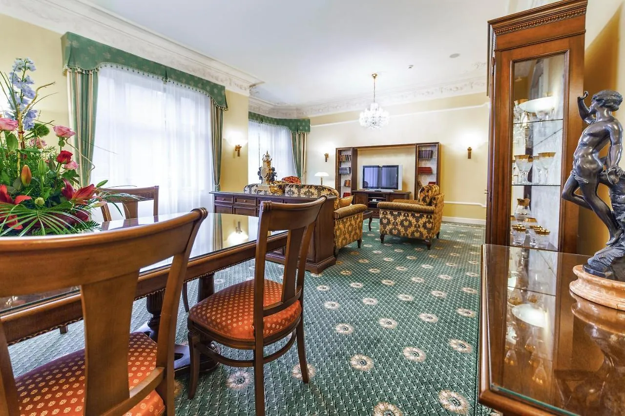 Carlsbad Plaza Medical Spa & Wellness Hotel Karlsbad