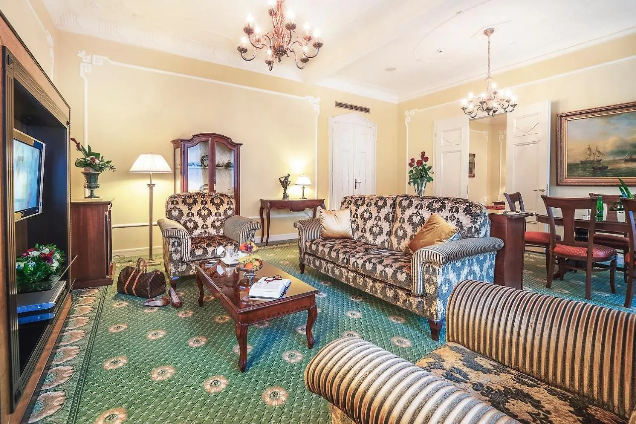 Carlsbad Plaza Medical Spa & Wellness Hotel Karlsbad
