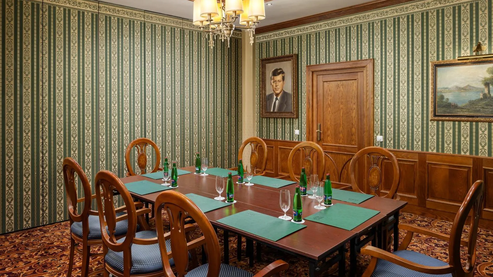 Carlsbad Plaza Medical Spa & Wellness Hotel Karlsbad