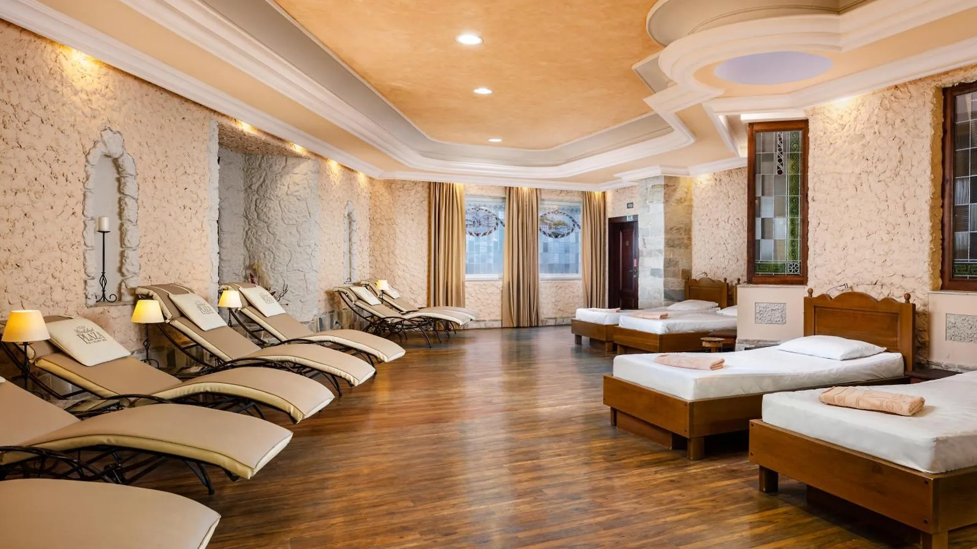 Carlsbad Plaza Medical Spa & Wellness Hotel Karlsbad