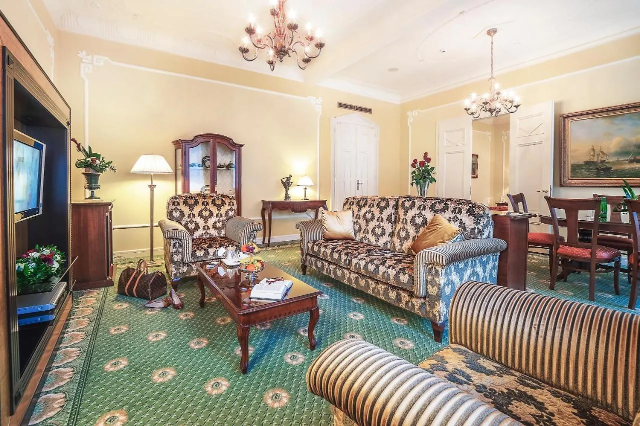 Carlsbad Plaza Medical Spa & Wellness Hotel Karlovy Vary