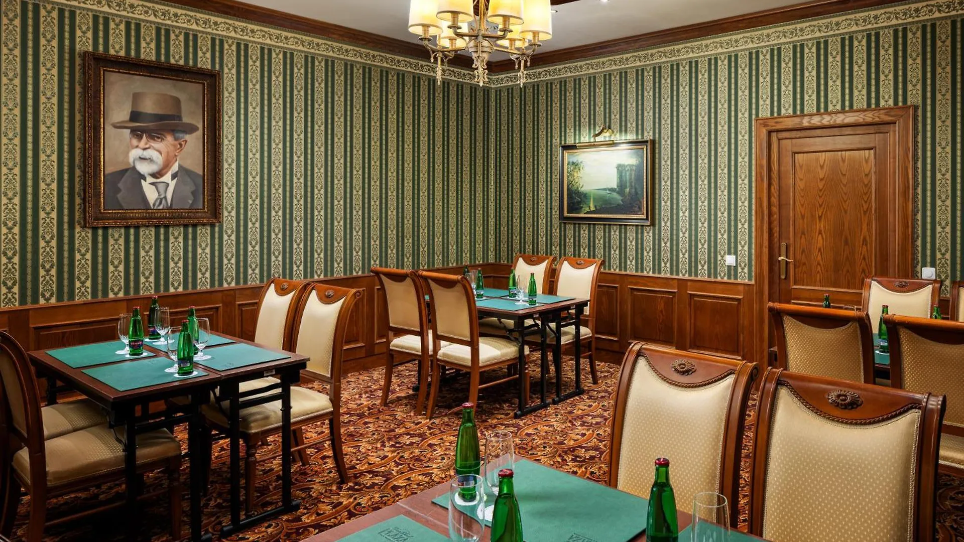 Carlsbad Plaza Medical Spa & Wellness Hotel Karlovy Vary