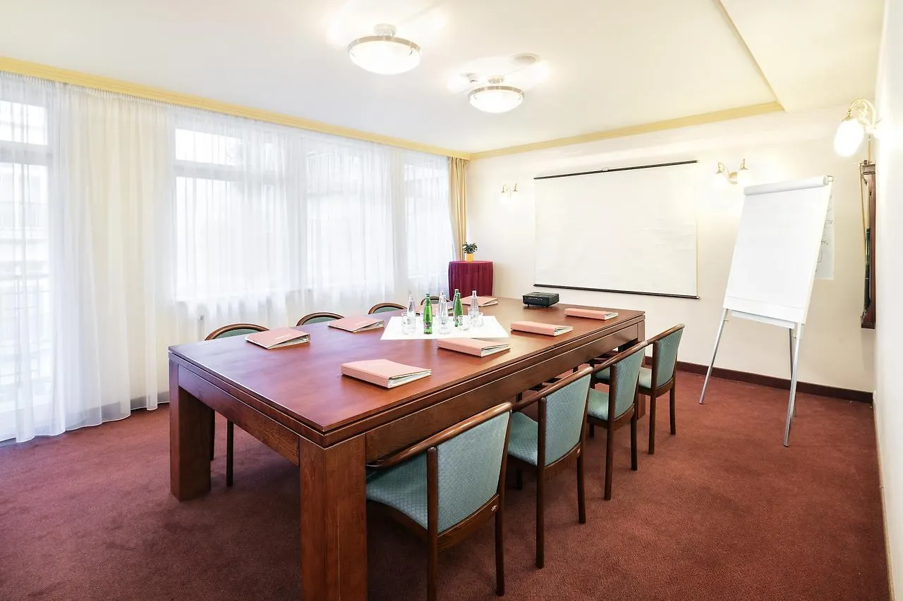 Interhotel Central Karlovy Vary Szálloda