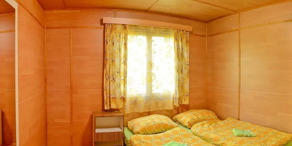 Camp Vary - Vitkova Hora - Veitsberg Karlowe Wary Kompleks wypoczynkowy