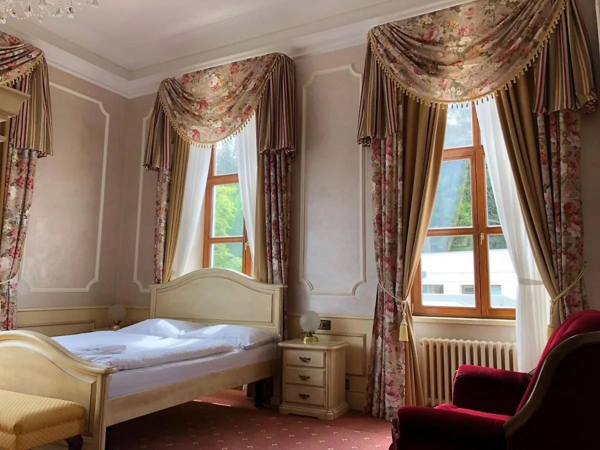Hotel Chateau Cihelny Карловы Вары