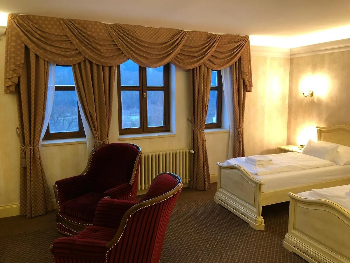 Hotel Chateau Cihelny Карловы Вары 4*,