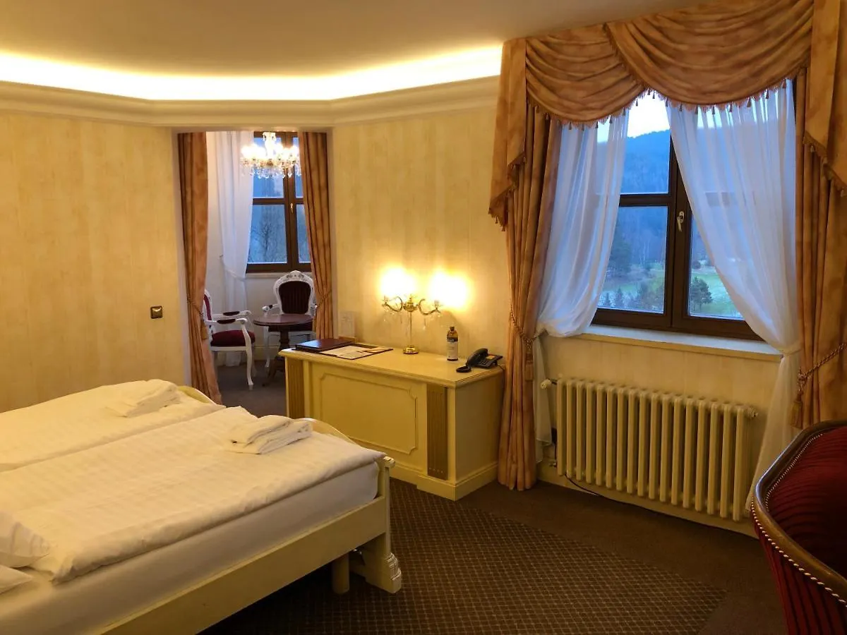 Hotel Chateau Cihelny Карловы Вары