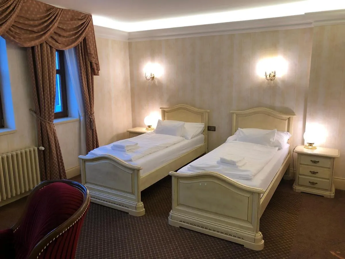 Hotel Chateau Cihelny Карловы Вары