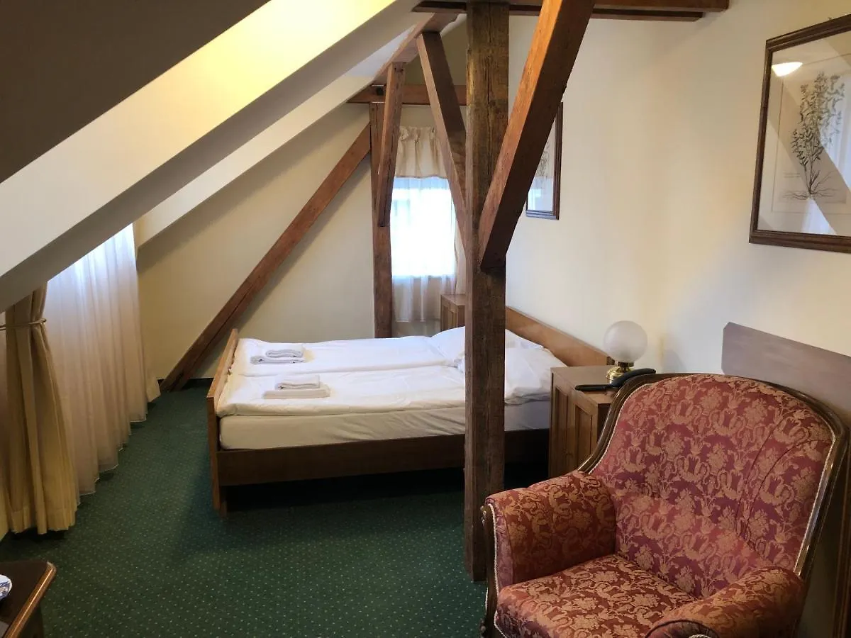 Hotel Chateau Cihelny Карловы Вары Чехия