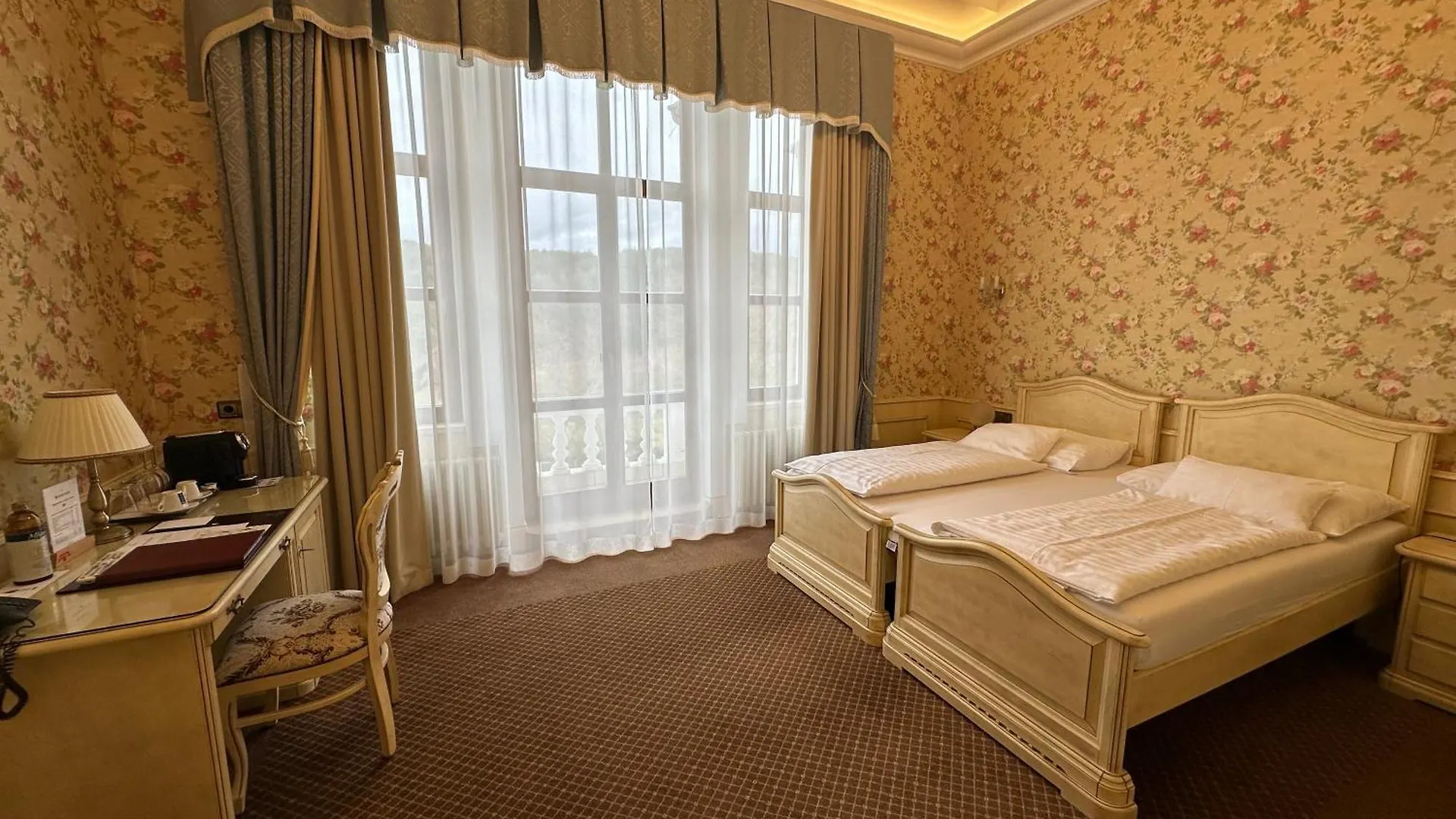 Hotel Chateau Cihelny Карловы Вары