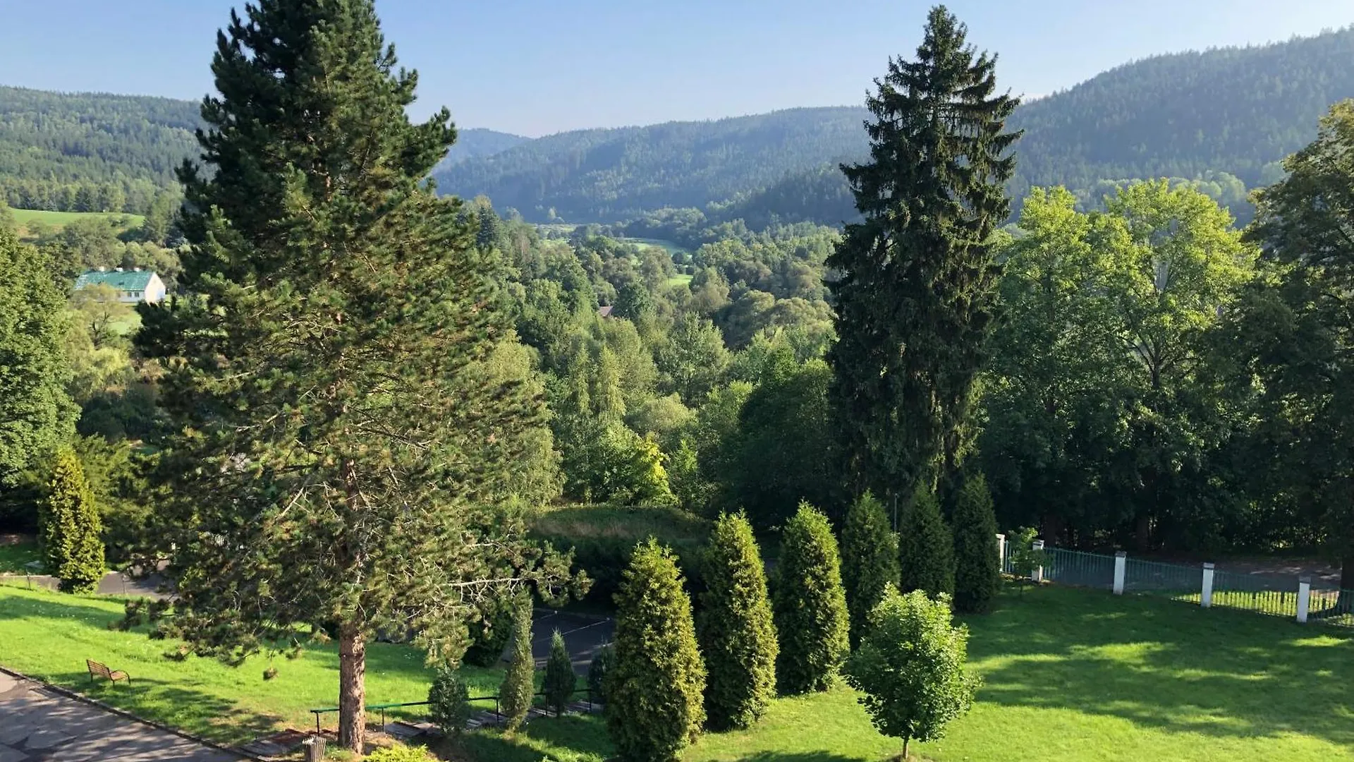 Hotel Chateau Cihelny Карловы Вары