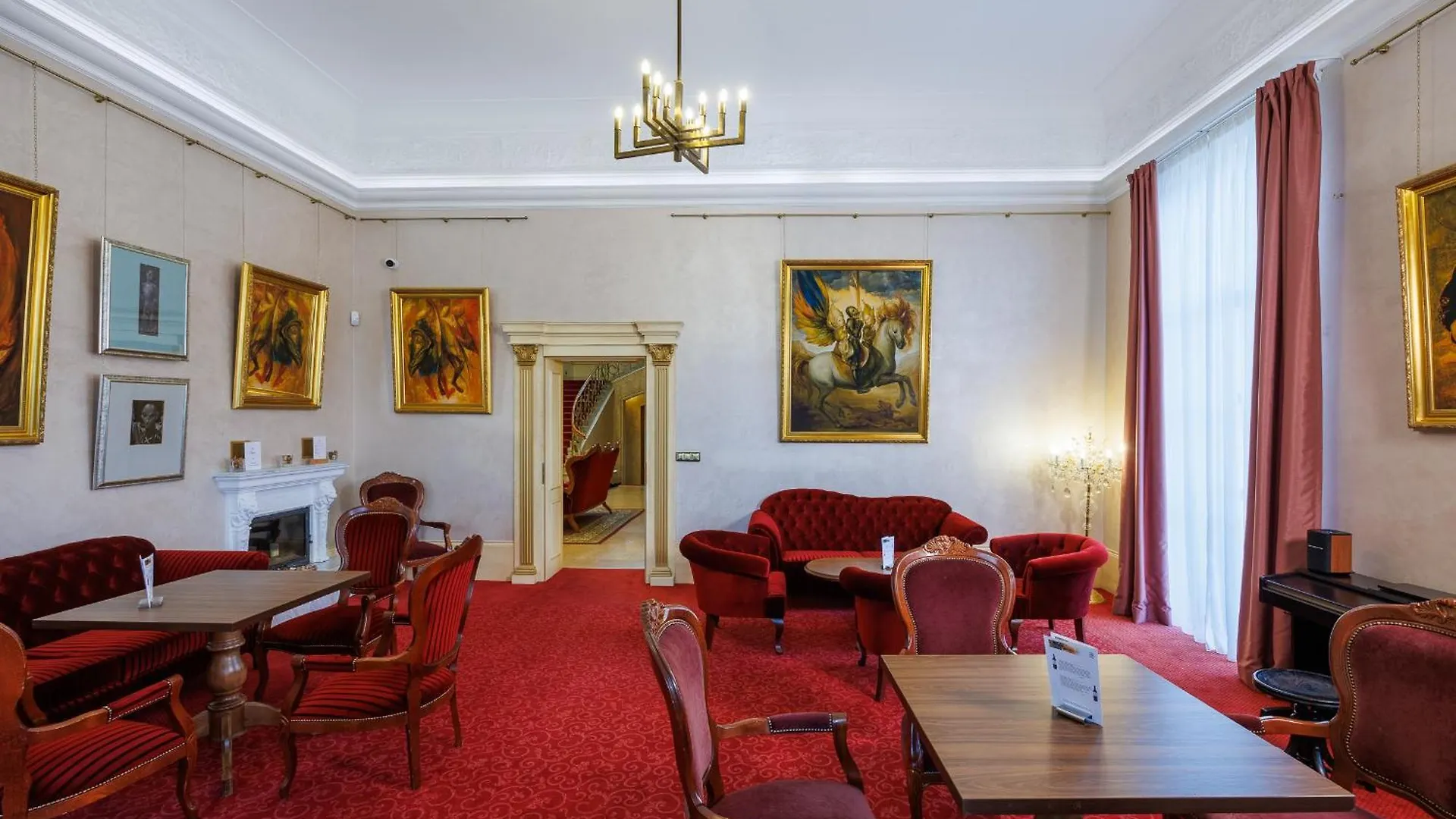 Hotel Chateau Cihelny Карловы Вары 4*,