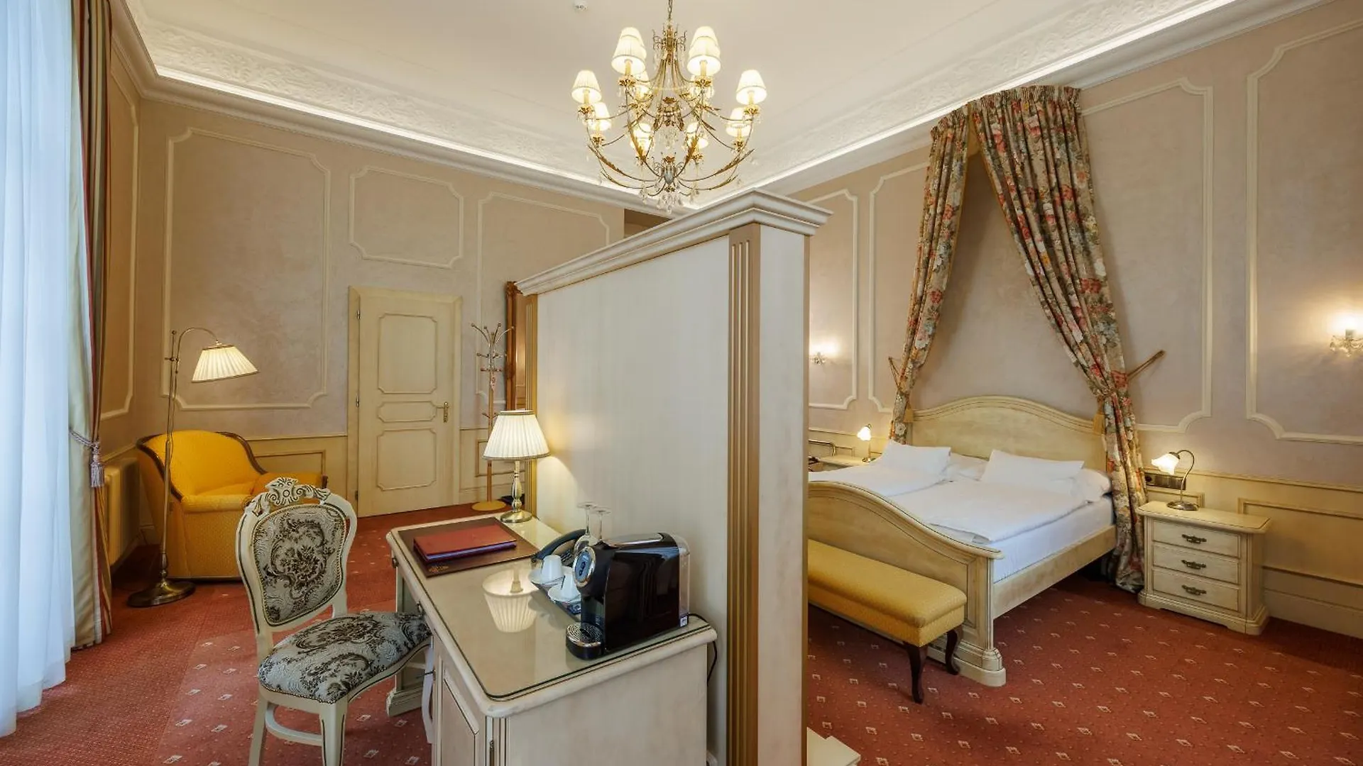 Hotel Chateau Cihelny Карловы Вары Чехия