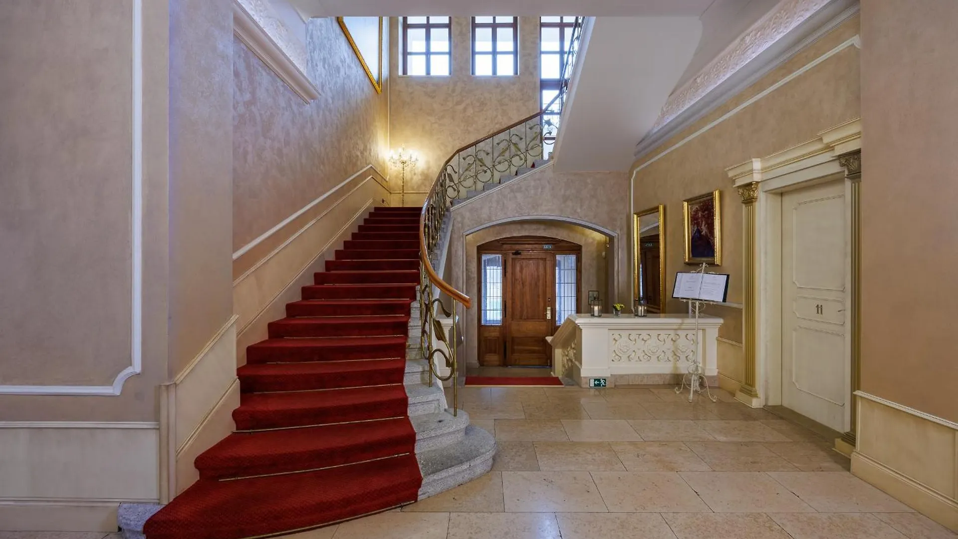 Hotel Chateau Cihelny Карловы Вары