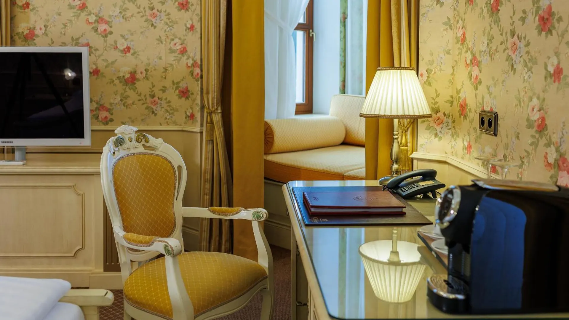 Hotel Chateau Cihelny Карловы Вары