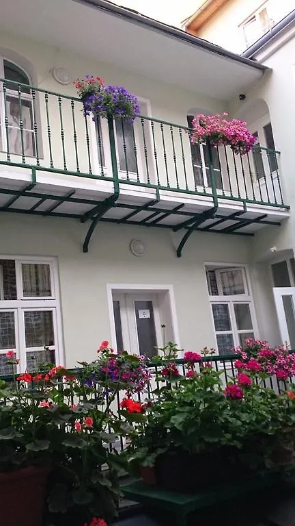 Hotel Chebsky Dvur - Egerlander Hof Karlovy Vary