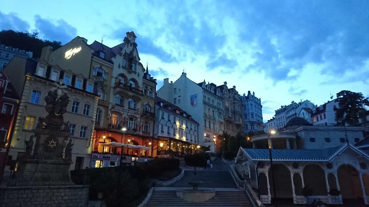 Hotel Chebsky Dvur - Egerlander Hof Karlovy Vary 3*,
