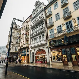 4* Отель La Bohemia