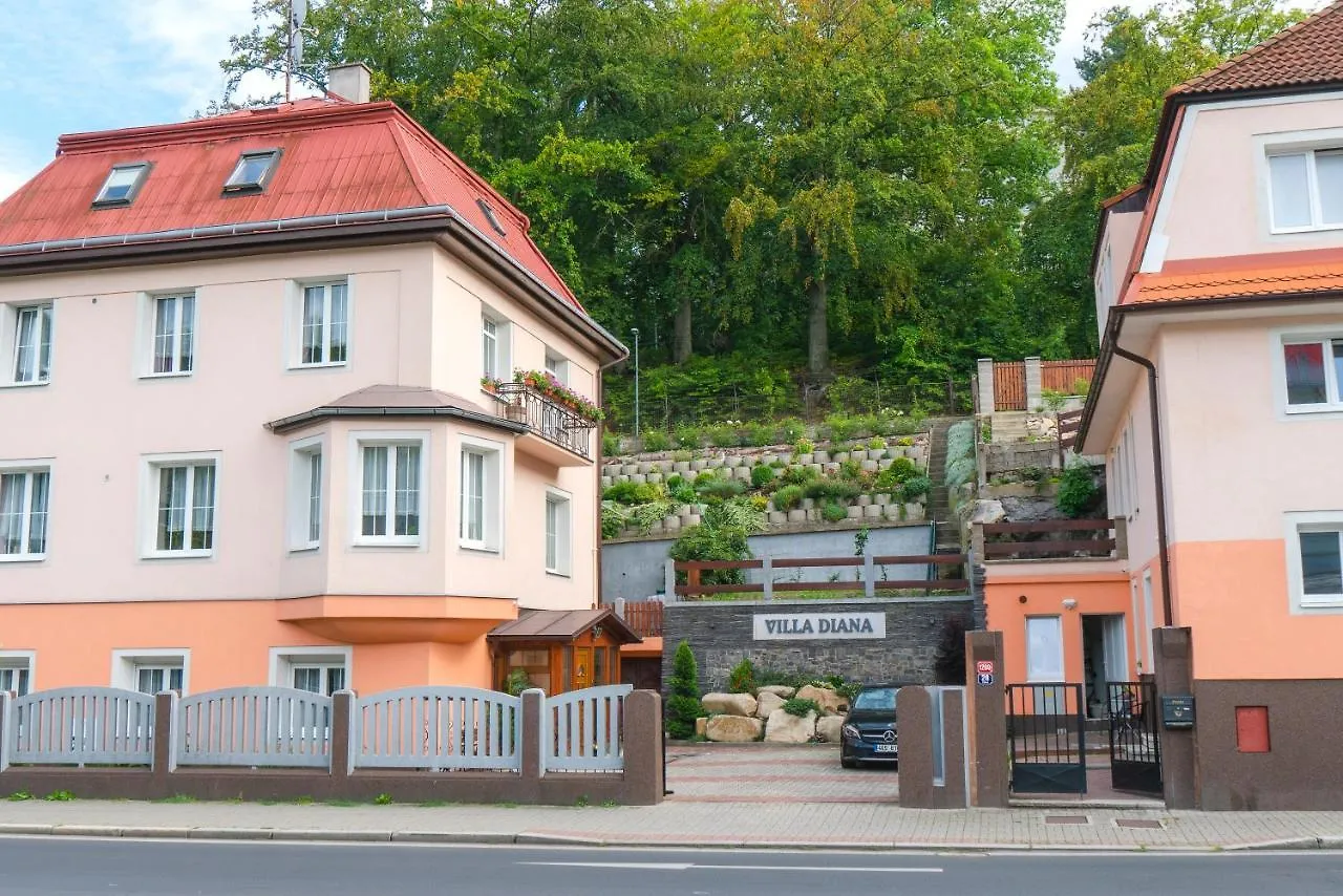 Diana Apartments Karlovy Vary 0*,