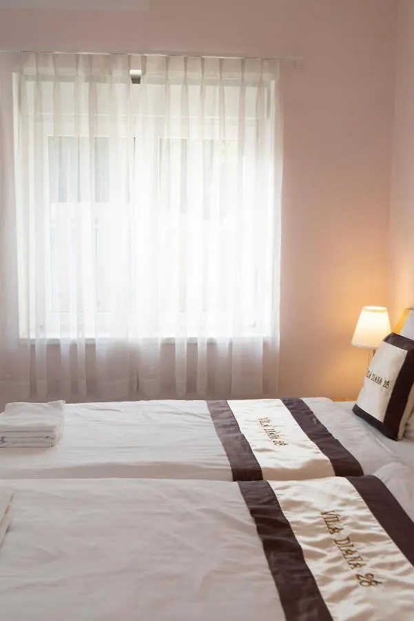 Diana Apartments Карловы Вары