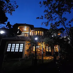 Mystique Hideout Gasthof Kandy